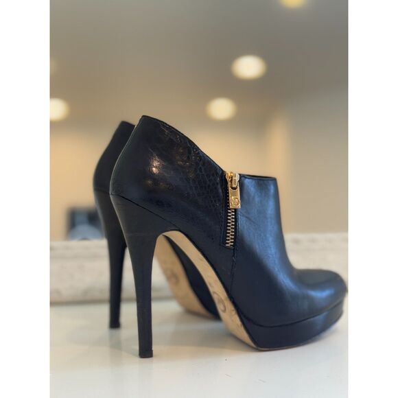MICHAEL Michael Kors York Black Leather Stiletto Heel Ankle Booties Size 7M - Picture 6 of 7